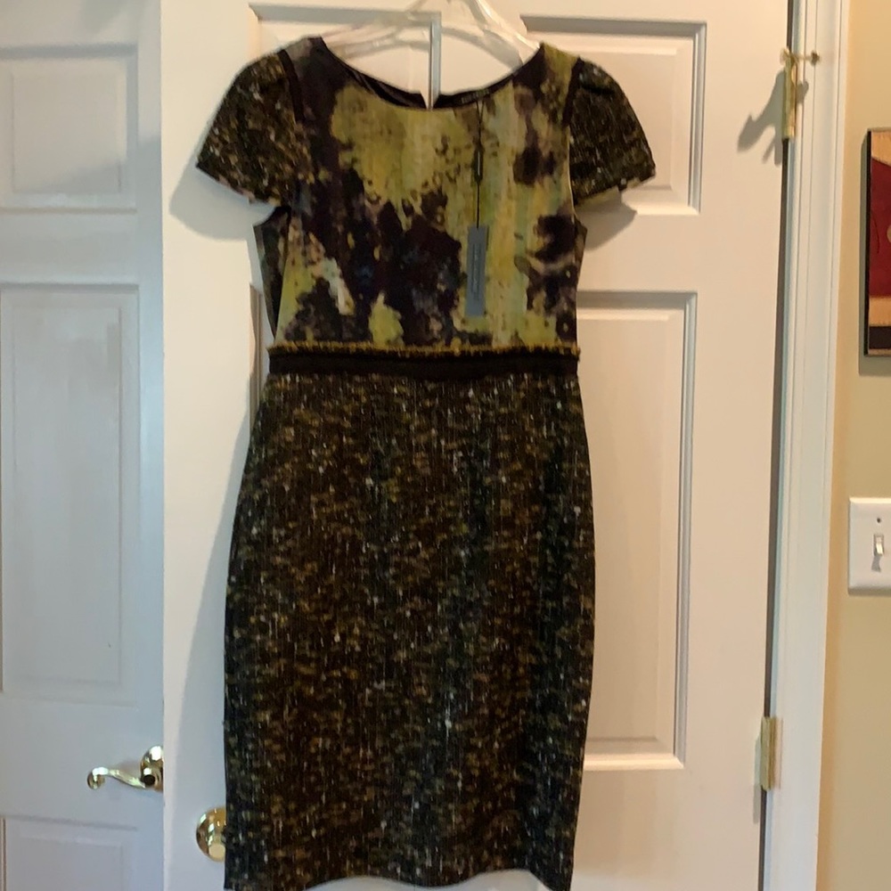 New with Tags Tahari short sleeve dress.